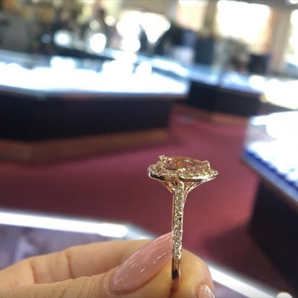 Women’s engagement wedding birthday ring - Picture 6 of 8